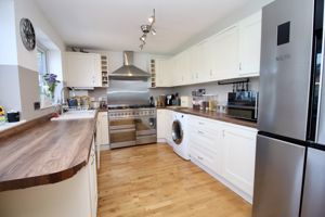 Kitchen- click for photo gallery